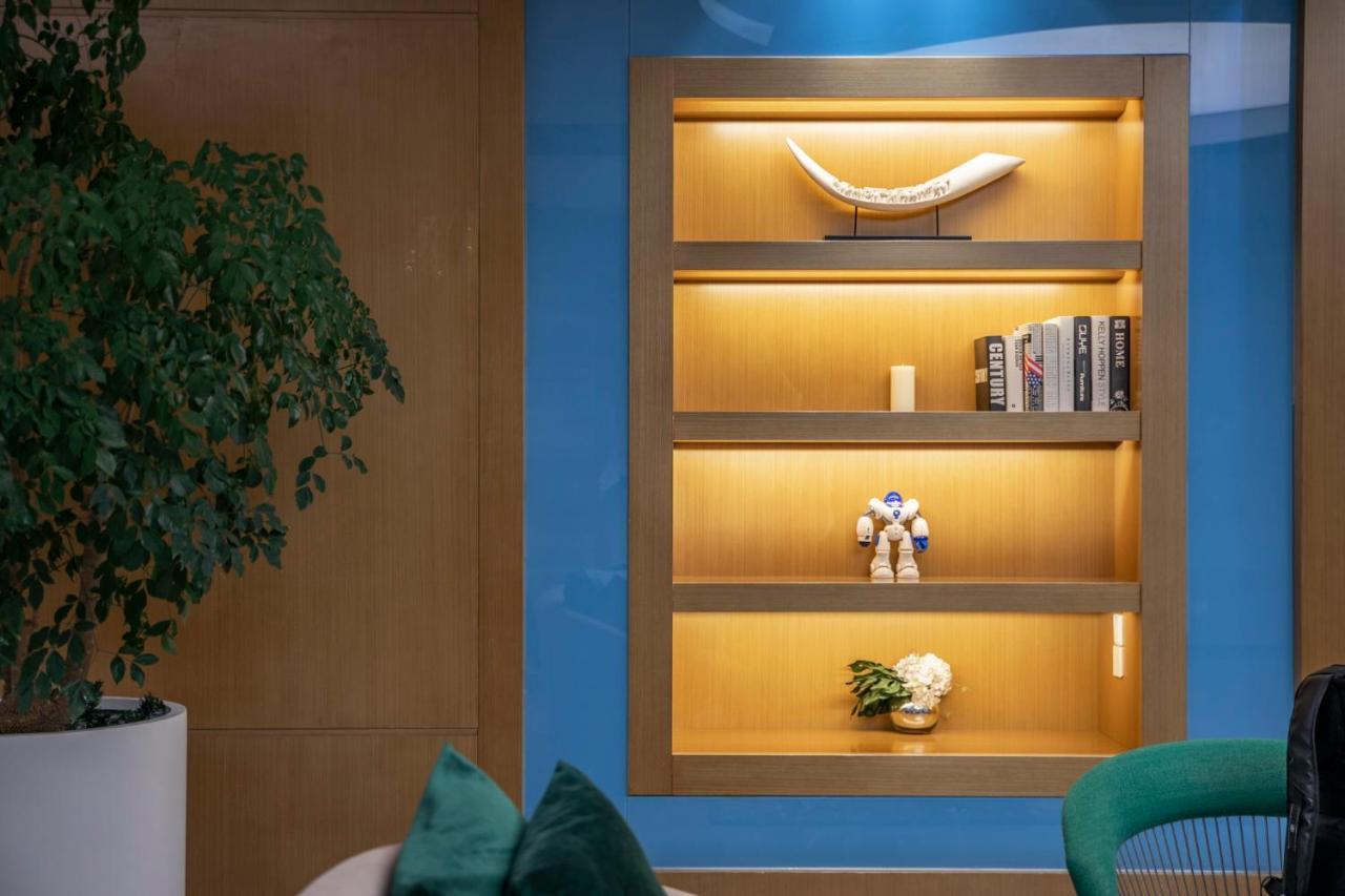 Express New Jinqiao By Ihg Hotel
