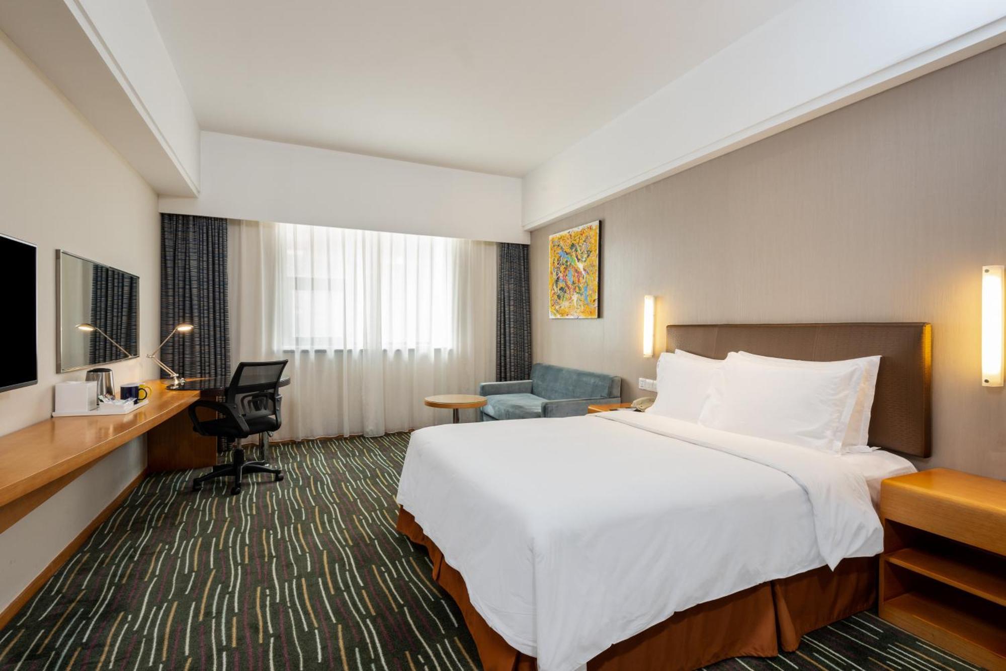 Express New Jinqiao By Ihg 3* Shanghai